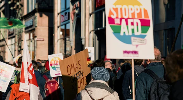 Was tun gegen Vertrauensverlust in der Gesellschaft?